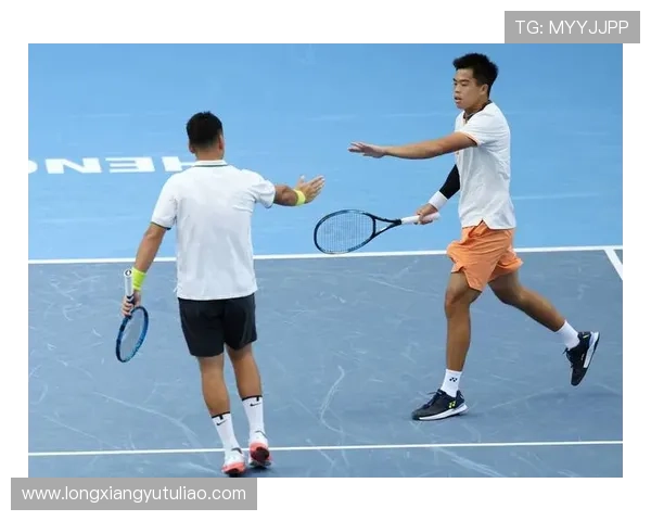 成都网球队与上海网球队赛后技术分析与战术复盘探讨